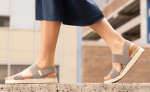 Women's Elle Backstrap Sandal | Garnet/Birch