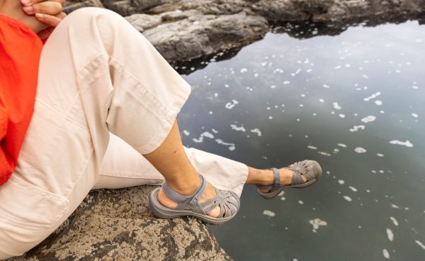 Women's Rose Sandal | Lily Pad