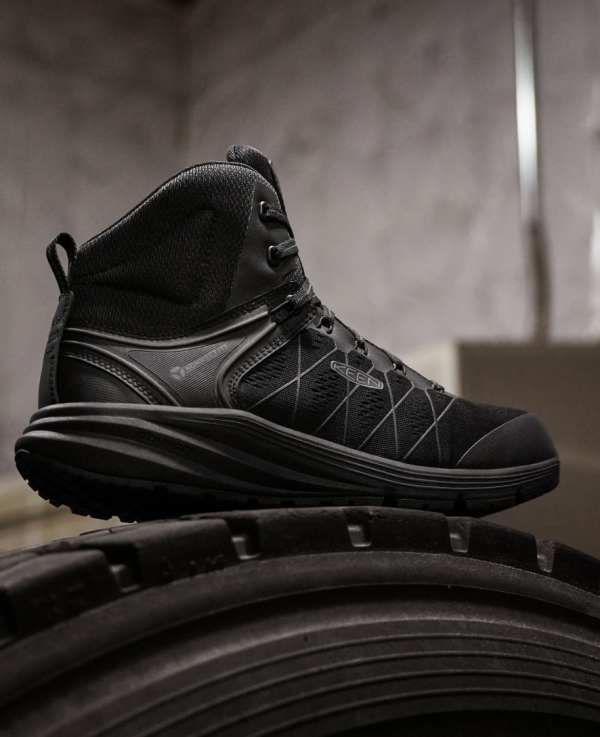 Women's Vista Energy Mid INT MET (Carbon Toe) | Black/Raven