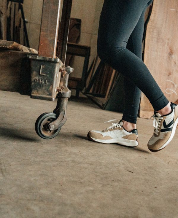 Women's KS86 Utility Work Sneaker (Carbon Toe) | Safari/Black