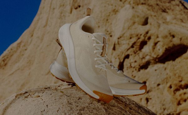 Women's Wander Trail Running Shoe  |  Birch/Star White