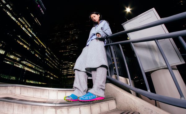 Women's A86 Sneaker | Black/Silver