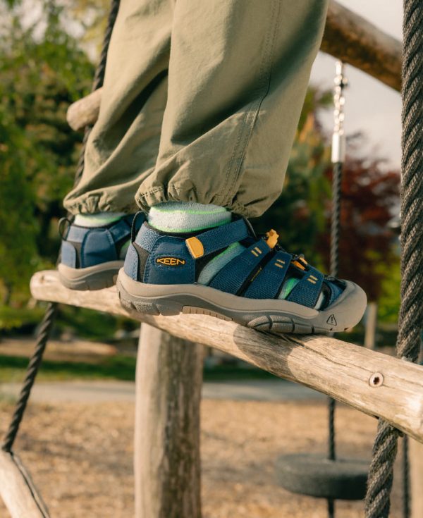 Big Kids' Newport H2 | Magnet/Brilliant Blue