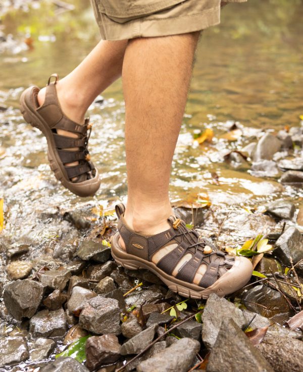 Men's Newport H2 Sandal | Monochrome/Plaza Taupe